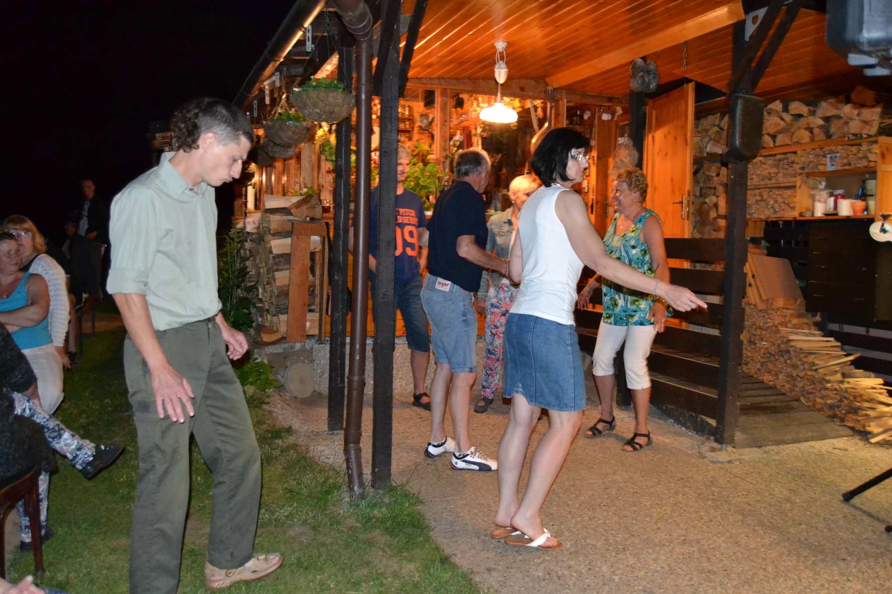 padesát 303 6.6. 2015